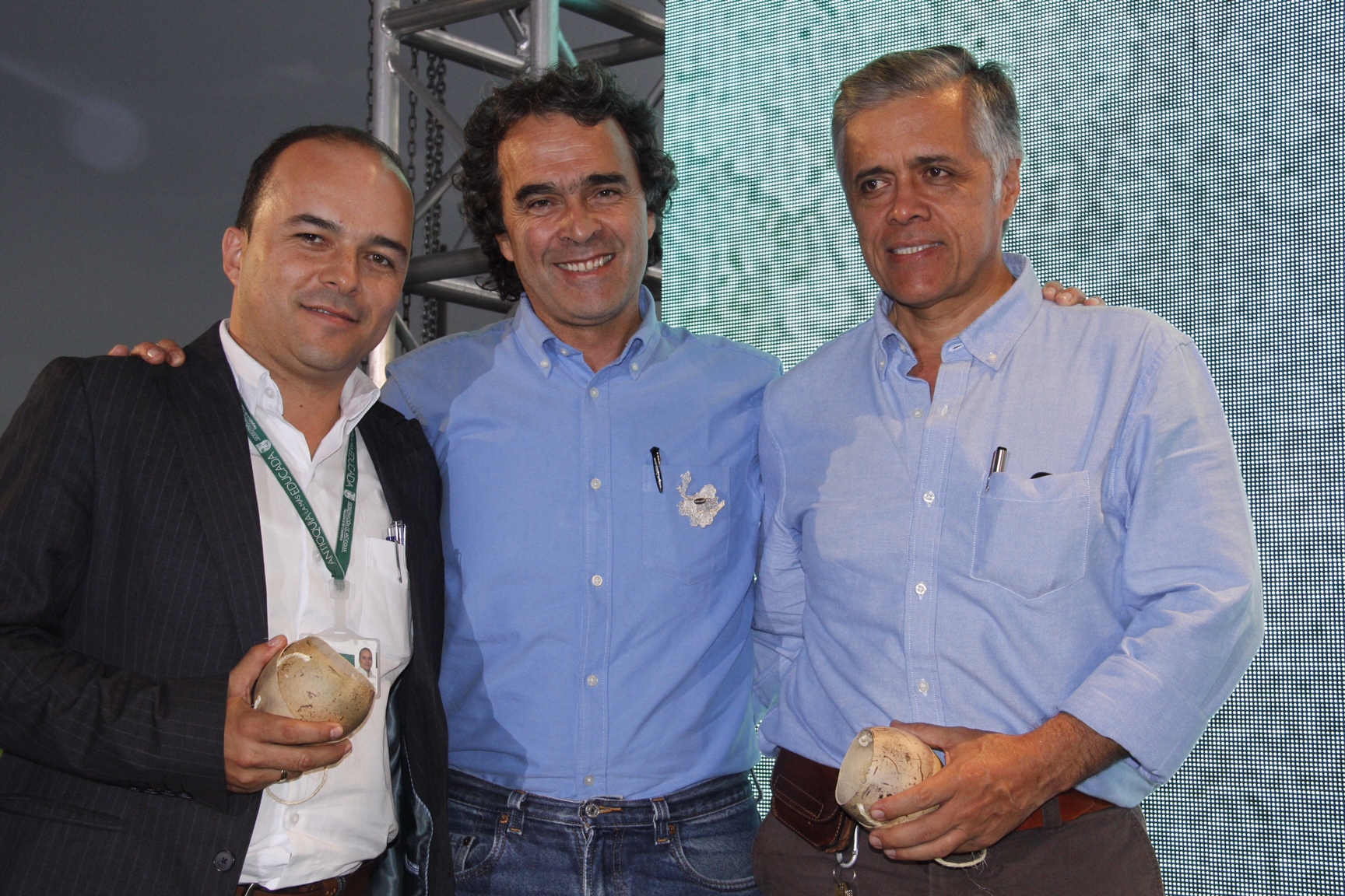 RECONOCIMIENTO A NIVEL DEPARTAMENTAL, A NUESTRO MANDATARIO